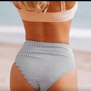 NWT Ruffle Bandeau Bikini With High Waisted Bottom